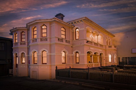 Roxburgh House Apartments - Northern Rivers Accommodation 9