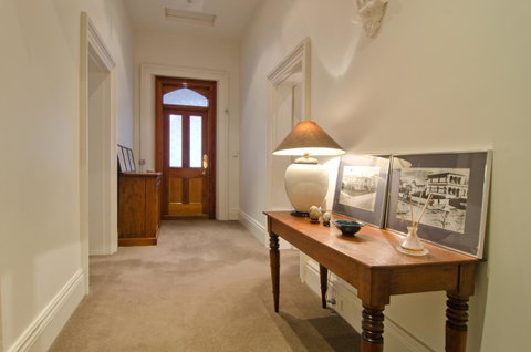 Roxburgh House Apartments - Northern Rivers Accommodation 16