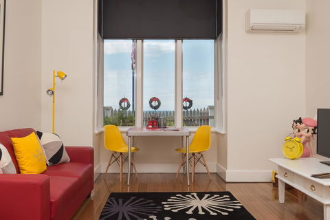 Penguin Waterfront Escape - Northern Rivers Accommodation 15