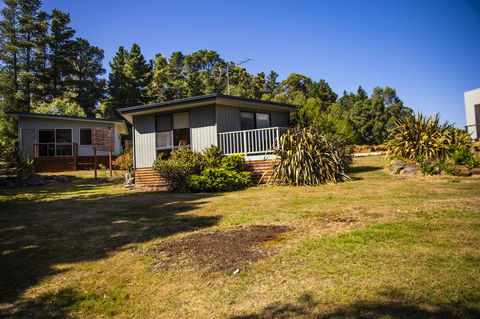 Little Norfolk Bay Events And Chalets - Northern Rivers Accommodation 3