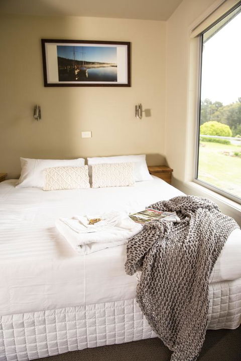 Little Norfolk Bay Events And Chalets - Northern Rivers Accommodation 7