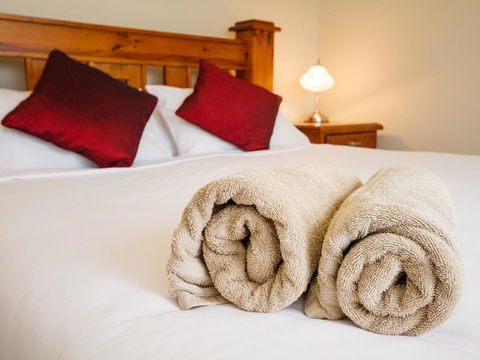 Catherine Lodge Farm Gate Cottages - Northern Rivers Accommodation 6