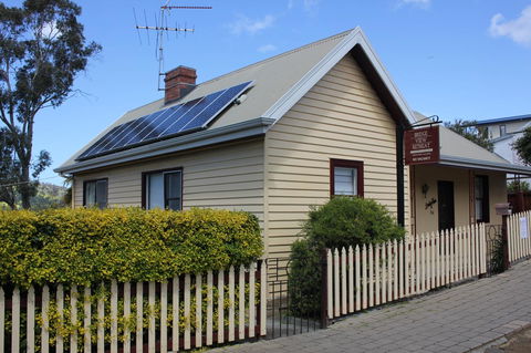 Bridge View Retreat - Northern Rivers Accommodation 0