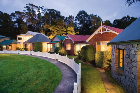 Strahan Village - Northern Rivers Accommodation 9