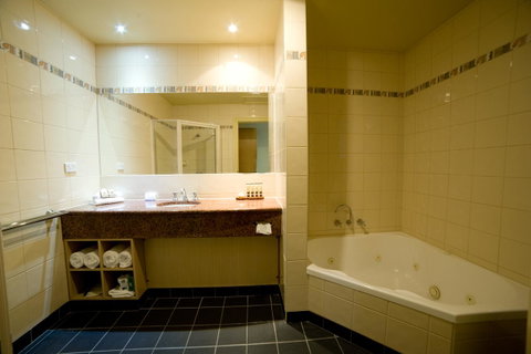 Strahan Village - Northern Rivers Accommodation 34