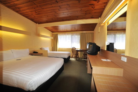 Strahan Village - Northern Rivers Accommodation 13