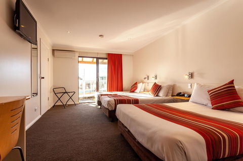Beachfront Bicheno - Northern Rivers Accommodation 26