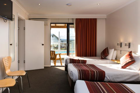 Beachfront Bicheno - Northern Rivers Accommodation 30