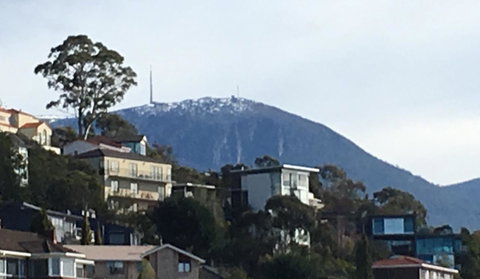 The View 2 Bed Unit With Stunning Hobart Outlook - Northern Rivers Accommodation 25