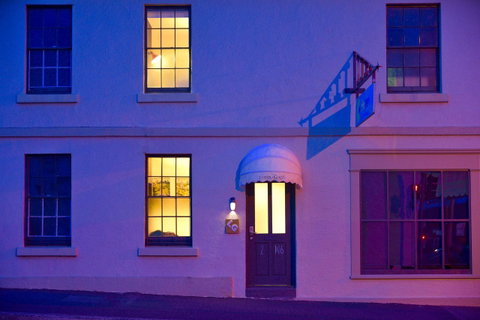 Lotus Gogh Apartment - Northern Rivers Accommodation 0