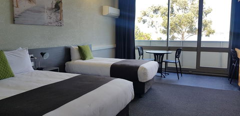 Bayside Hotel - Northern Rivers Accommodation 24