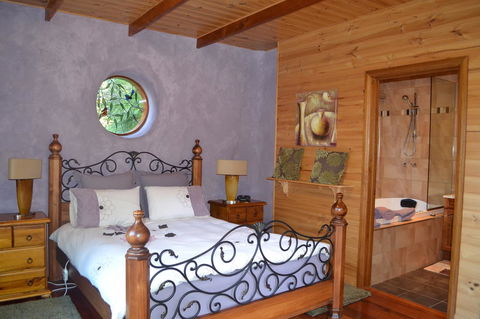 Whispering Spirit Holiday Cottages & Mini Ponies - Northern Rivers Accommodation 3