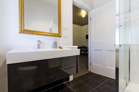 Deloraine Hotel - Northern Rivers Accommodation 0