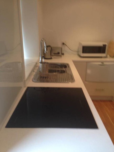 Hobart Colonial Apartment - Northern Rivers Accommodation 9