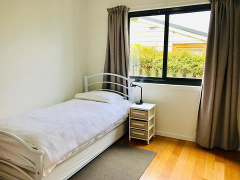 Omaroo House - Panoramic Water Views - Northern Rivers Accommodation 28