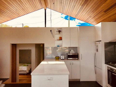 Omaroo House - Panoramic Water Views - Northern Rivers Accommodation 16