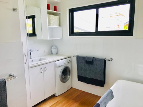 Omaroo House - Panoramic Water Views - Northern Rivers Accommodation 30