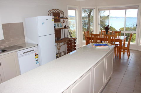 Front Row Beachfront - Northern Rivers Accommodation 4