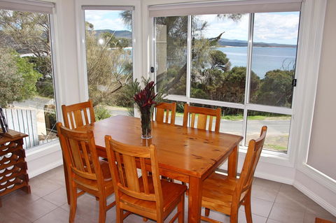 Front Row Beachfront - Northern Rivers Accommodation 6
