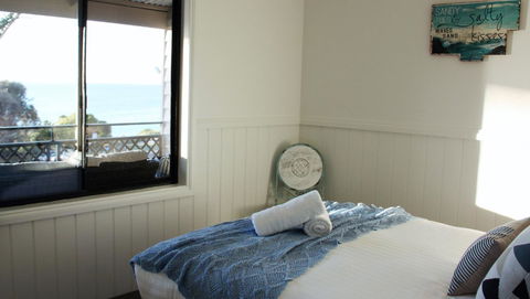KINGFISHER COTTAGE Beachfront At The Binalong Bay - Northern Rivers Accommodation 11