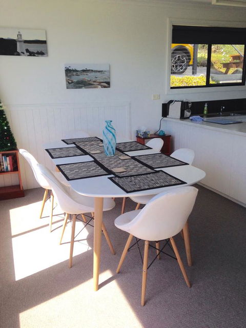 KINGFISHER COTTAGE Beachfront At The Binalong Bay - Northern Rivers Accommodation 14