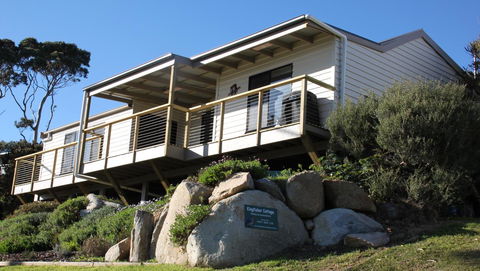 KINGFISHER COTTAGE Beachfront At The Binalong Bay - Northern Rivers Accommodation 0