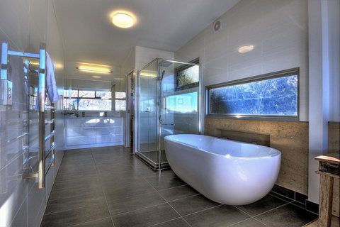 The Loft - Northern Rivers Accommodation 6