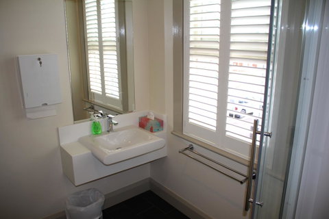 The Tasmanian Inn - Northern Rivers Accommodation 32