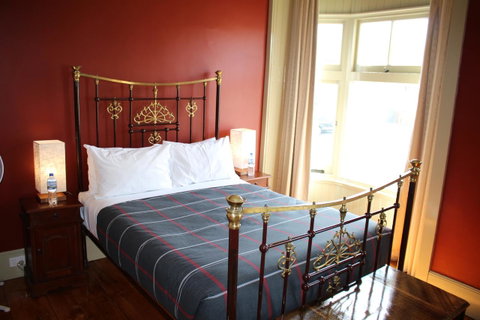 The Tasmanian Inn - Northern Rivers Accommodation 21