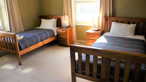 The Tasmanian Inn - Northern Rivers Accommodation 15