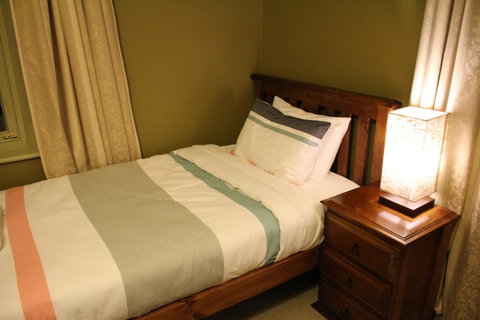 The Tasmanian Inn - Northern Rivers Accommodation 44