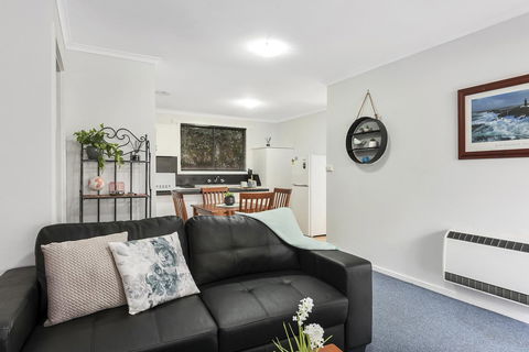 Elkie Villa - 2 Bedroom Unit - Burnie - Northern Rivers Accommodation 4