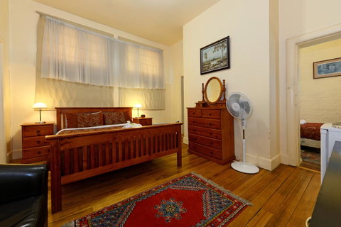 Edinburgh Gallery Bed & Breakfast - Northern Rivers Accommodation 14