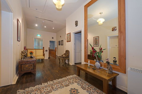 Edinburgh Gallery Bed & Breakfast - Northern Rivers Accommodation 4
