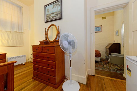 Edinburgh Gallery Bed & Breakfast - Northern Rivers Accommodation 16