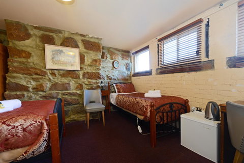 Edinburgh Gallery Bed & Breakfast - Northern Rivers Accommodation 9