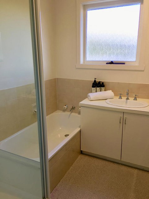 4 At 8 Townhouse Newcastle St - Northern Rivers Accommodation 9