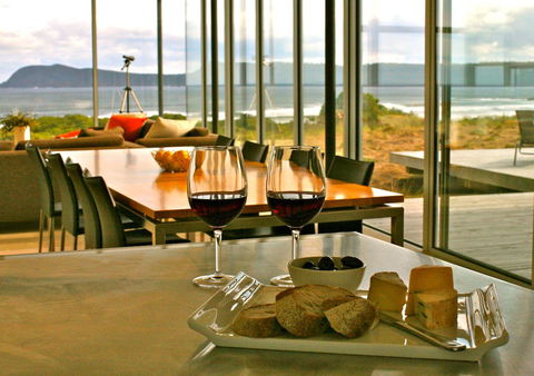 Cloudy Bay Beach House - Northern Rivers Accommodation 21