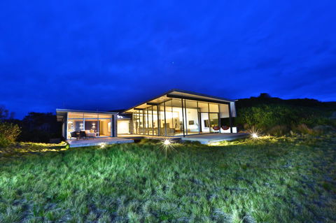 Cloudy Bay Beach House - Northern Rivers Accommodation 42