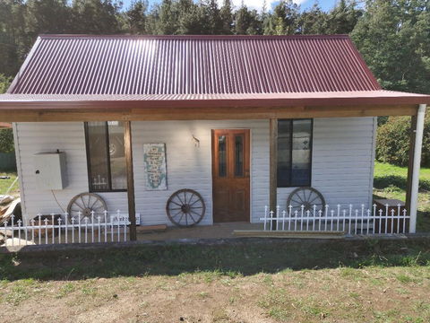 Wanderlust Cottage - Northern Rivers Accommodation 15