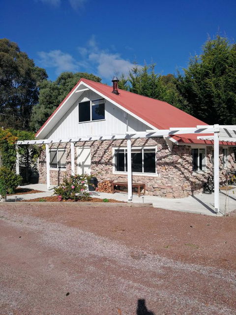 Hilltop Cottages - Northern Rivers Accommodation 0