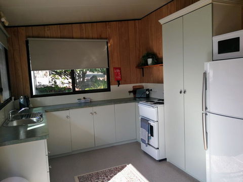 Hilltop Cottages - Northern Rivers Accommodation 11