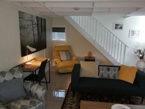 Hilltop Cottages - Northern Rivers Accommodation 6