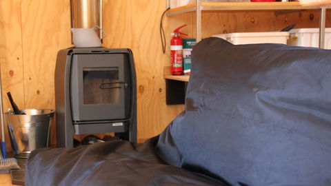 BAY OF FIRES ECO HUT Off Grid Experience At Binalong Bay - Northern Rivers Accommodation 7