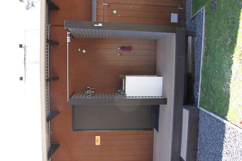 BAY OF FIRES ECO HUT Off Grid Experience At Binalong Bay - Northern Rivers Accommodation 1