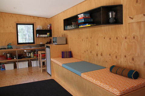 BAY OF FIRES ECO HUT Off Grid Experience At Binalong Bay - Northern Rivers Accommodation 10