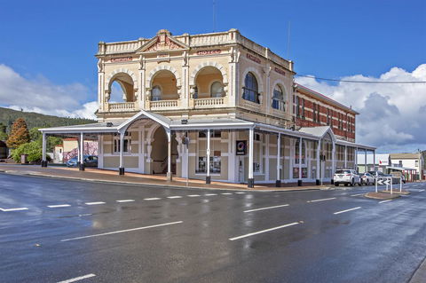 Empire Hotel Queenstown - Northern Rivers Accommodation 0