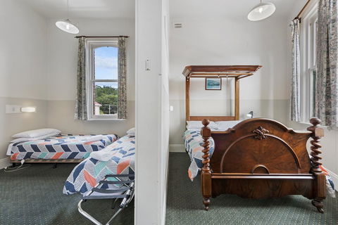 Empire Hotel Queenstown - Northern Rivers Accommodation 11