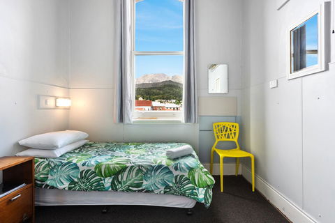 Empire Hotel Queenstown - Northern Rivers Accommodation 8