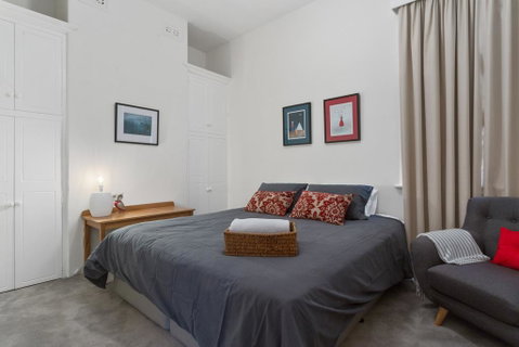 WEST NEST | Classic 3BR Hobart Terrace BEST Location, View, Close To City - Northern Rivers Accommodation 11